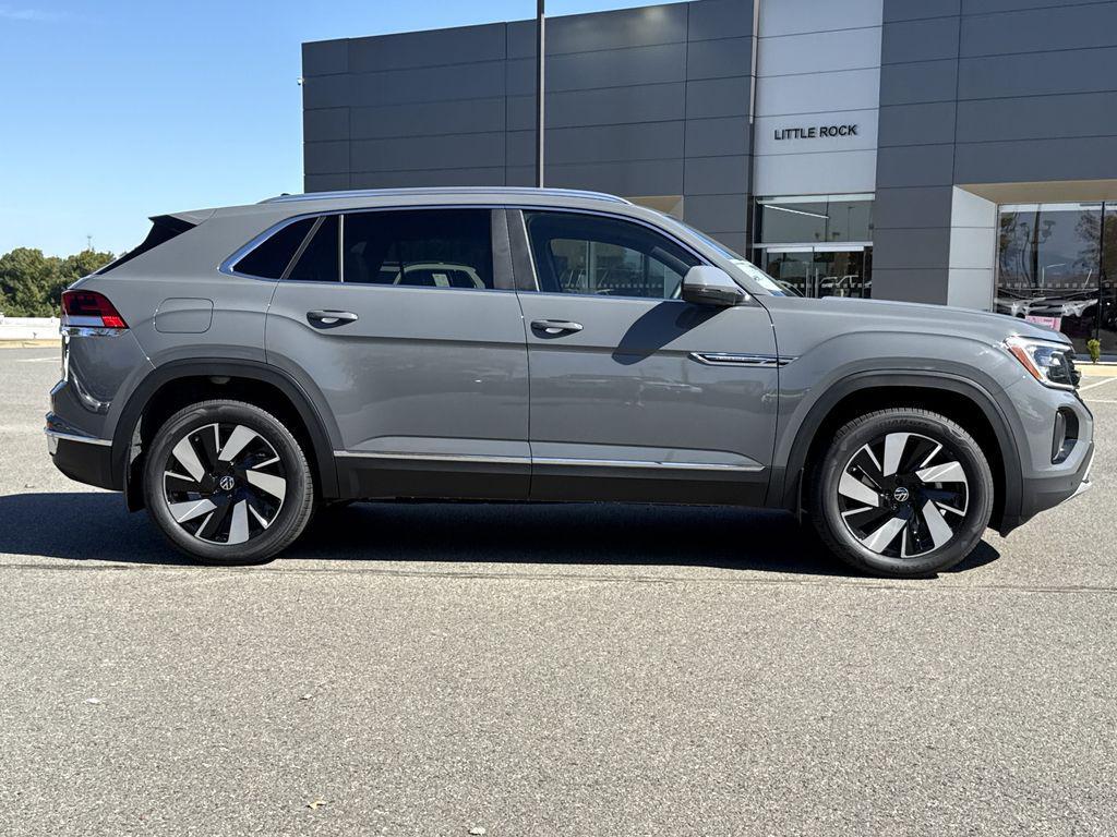 new 2026 Volkswagen Atlas Cross Sport car, priced at $51,633