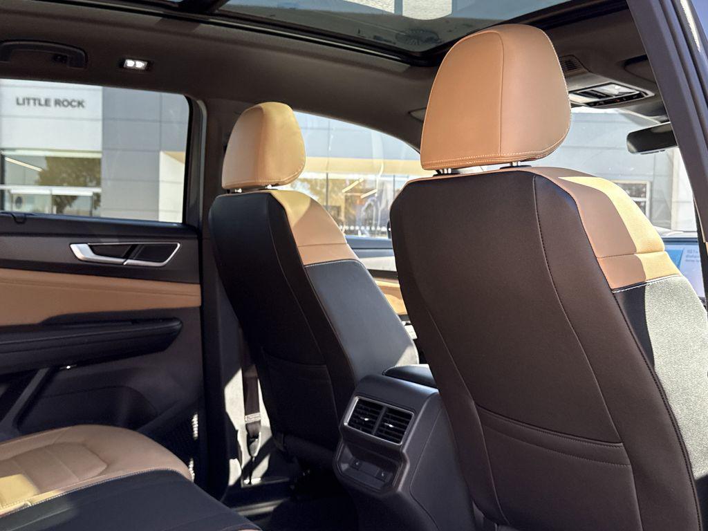 new 2026 Volkswagen Atlas Cross Sport car, priced at $51,633