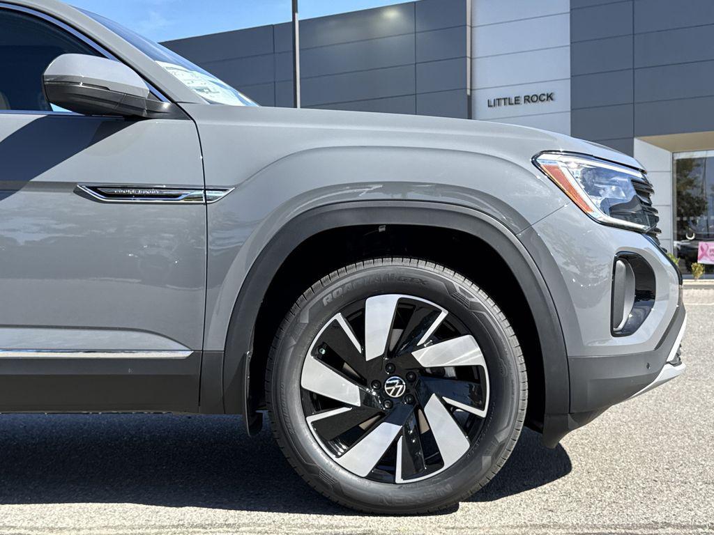 new 2026 Volkswagen Atlas Cross Sport car, priced at $51,633