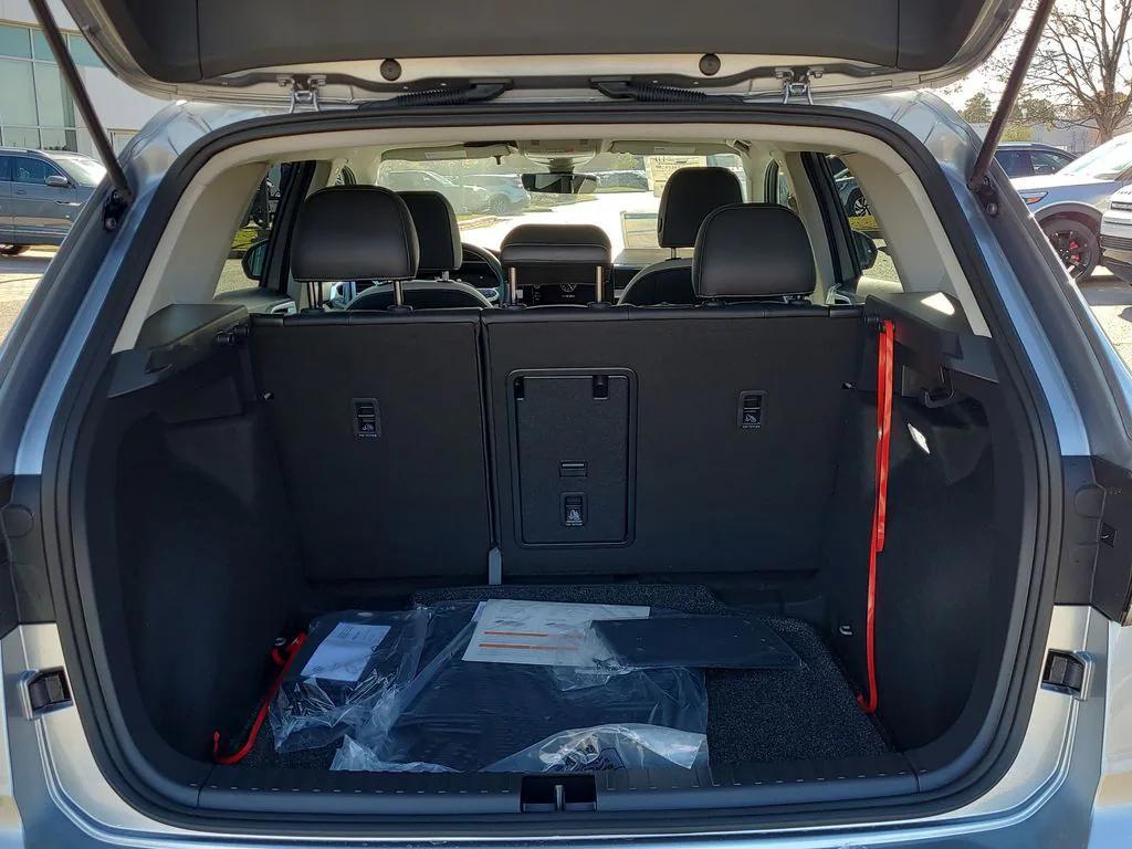 new 2026 Volkswagen Taos car, priced at $32,941