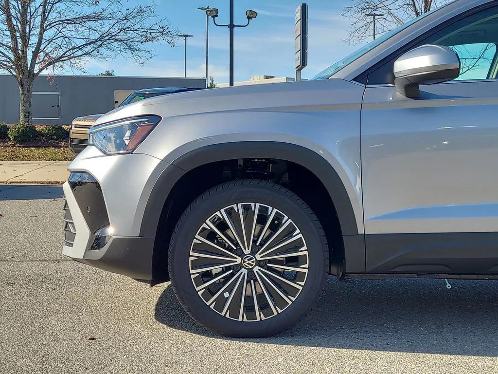 new 2026 Volkswagen Taos car, priced at $32,941