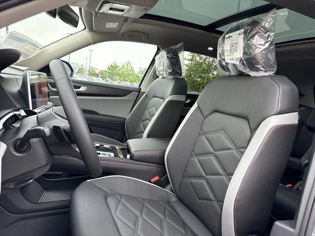 new 2025 Volkswagen Atlas car, priced at $48,539