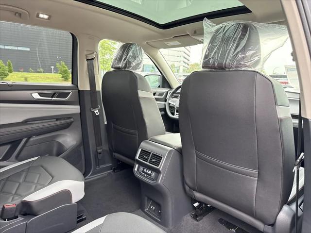 new 2025 Volkswagen Atlas car, priced at $48,539