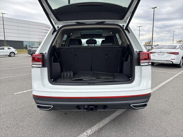 new 2025 Volkswagen Atlas car, priced at $42,229