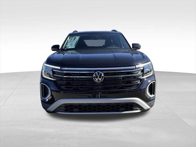 new 2025 Volkswagen Atlas car, priced at $46,002