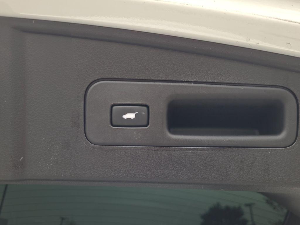 used 2019 Acura MDX car, priced at $22,350