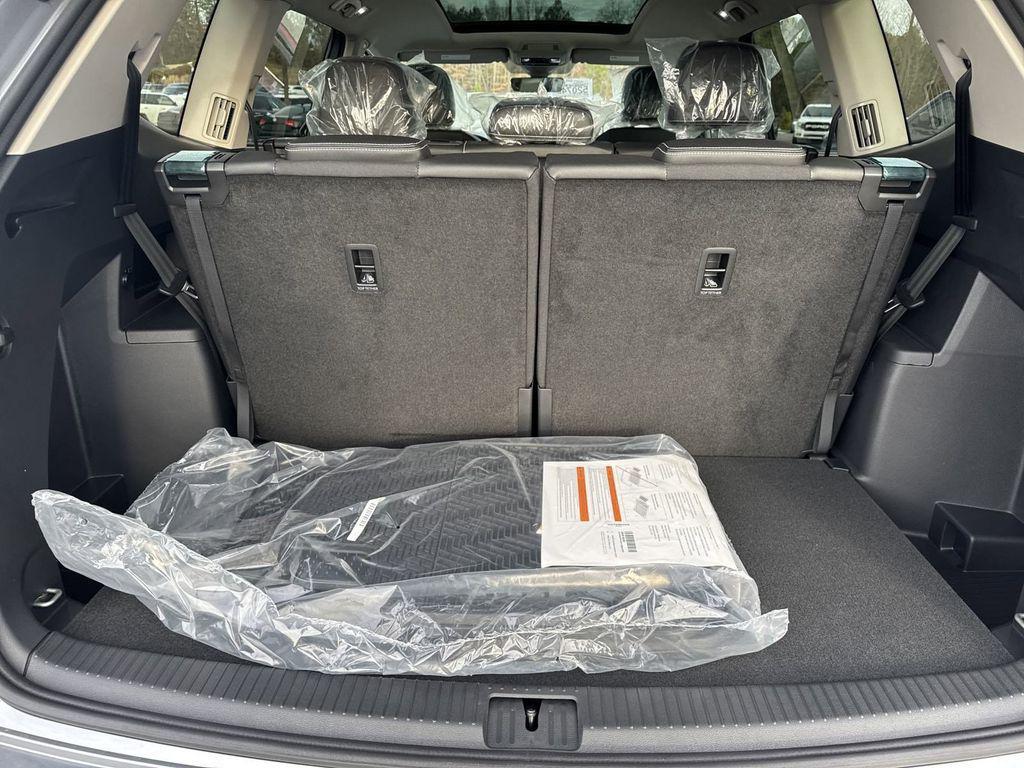used 2025 Volkswagen Atlas car, priced at $41,500