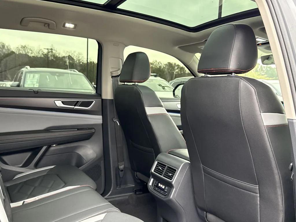 used 2025 Volkswagen Atlas car, priced at $38,650