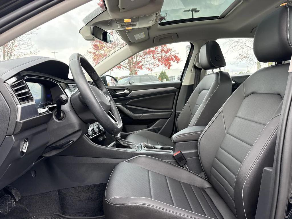 used 2024 Volkswagen Jetta car, priced at $21,250