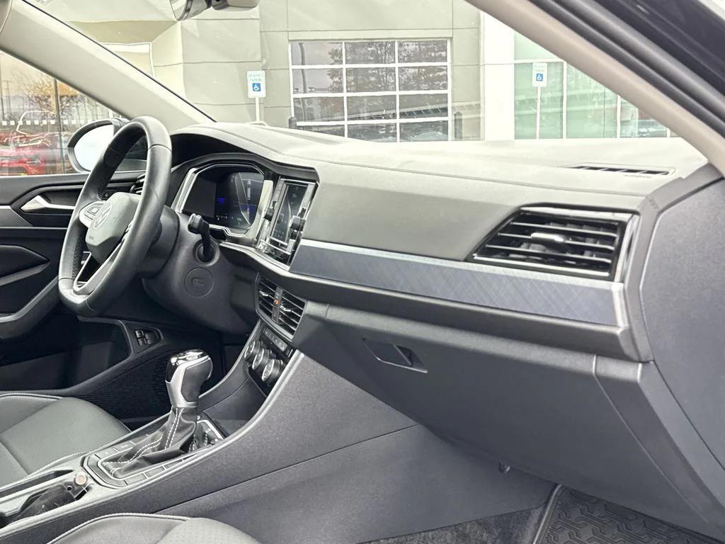 used 2024 Volkswagen Jetta car, priced at $21,250