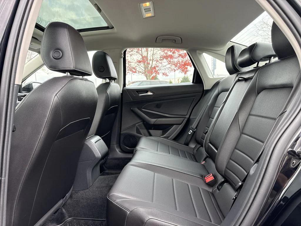 used 2024 Volkswagen Jetta car, priced at $21,250