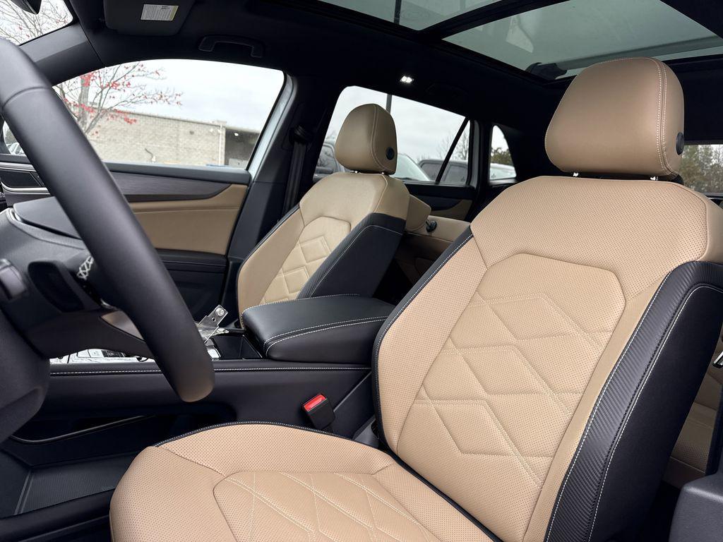 new 2026 Volkswagen Atlas Cross Sport car, priced at $47,781