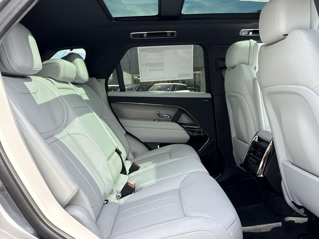 new 2025 Land Rover Range Rover Sport car, priced at $91,925