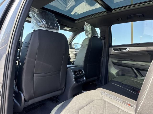new 2025 Volkswagen Atlas Cross Sport car, priced at $43,204