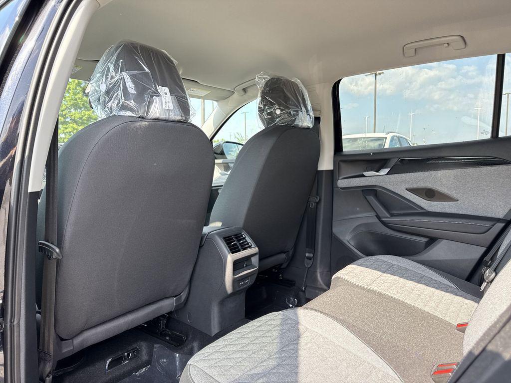 new 2025 Volkswagen Tiguan car, priced at $30,471