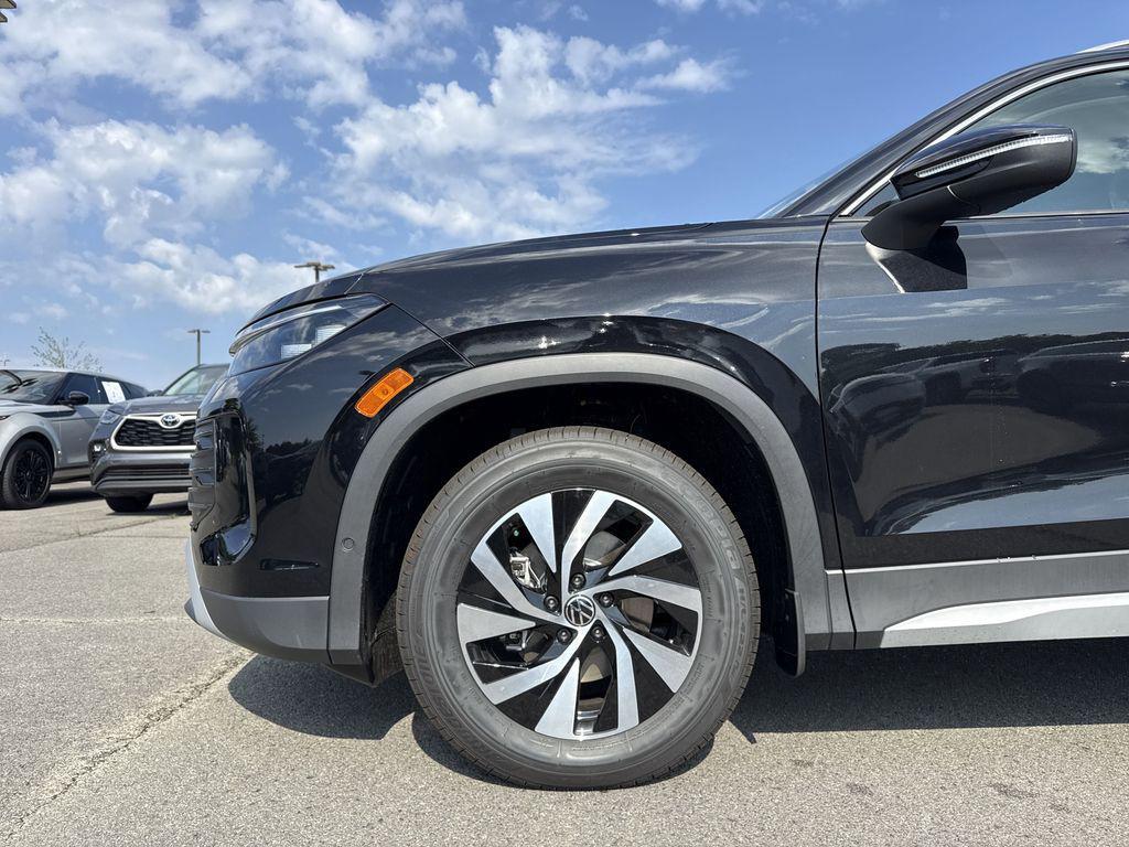 new 2025 Volkswagen Tiguan car, priced at $30,471