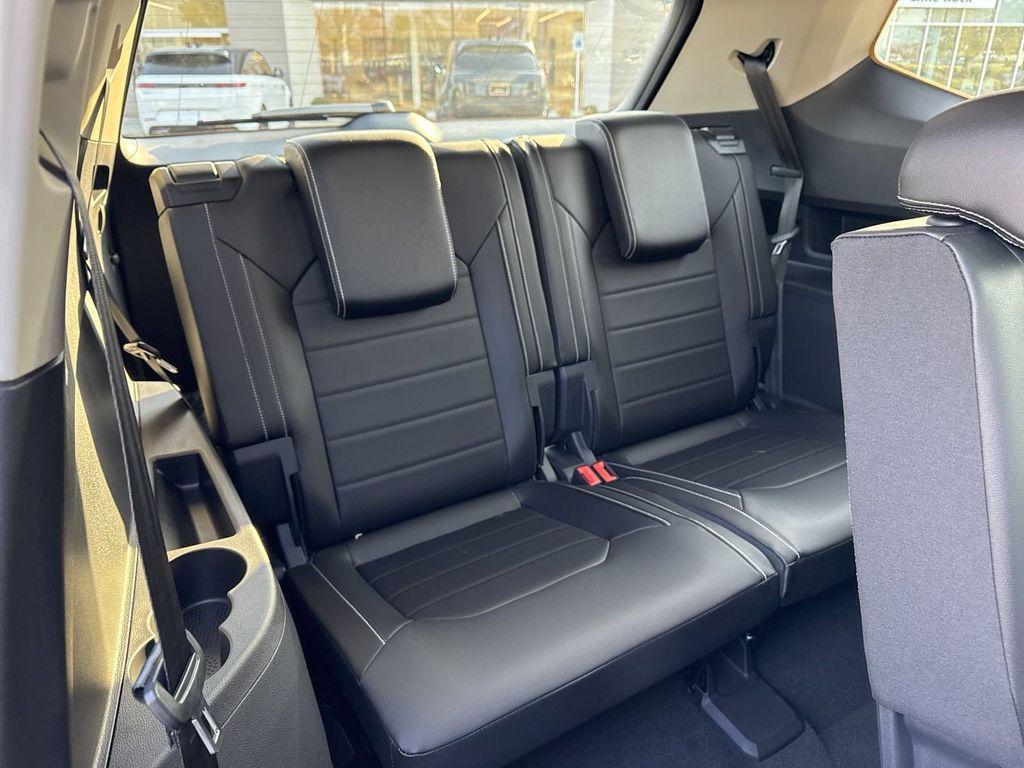 new 2025 Volkswagen Atlas car, priced at $48,200