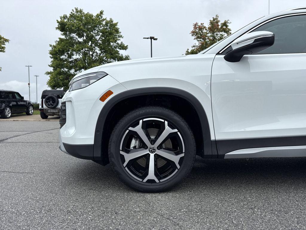 new 2025 Volkswagen Tiguan car, priced at $37,026