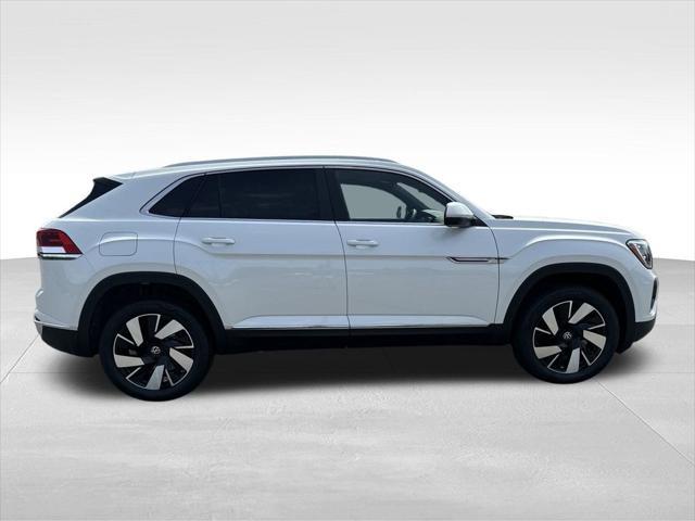 new 2024 Volkswagen Atlas Cross Sport car, priced at $41,866