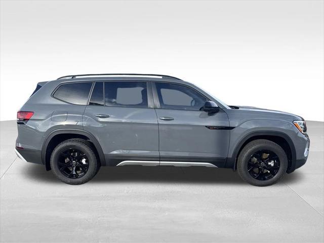 new 2025 Volkswagen Atlas car, priced at $45,939