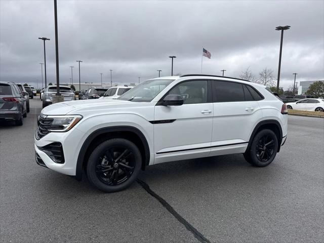 new 2025 Volkswagen Atlas Cross Sport car, priced at $48,917