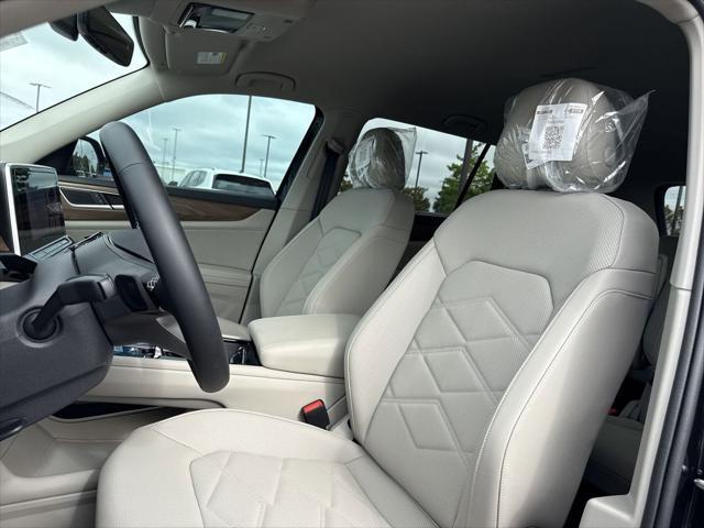 new 2025 Volkswagen Atlas car, priced at $43,895