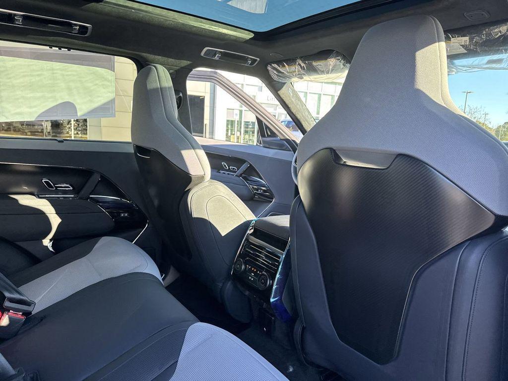 new 2025 Land Rover Range Rover Sport car, priced at $187,725