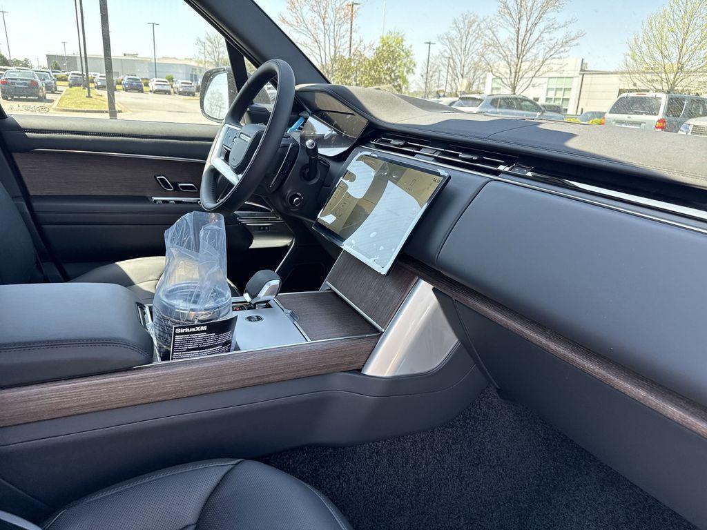 new 2025 Land Rover Range Rover car, priced at $145,555