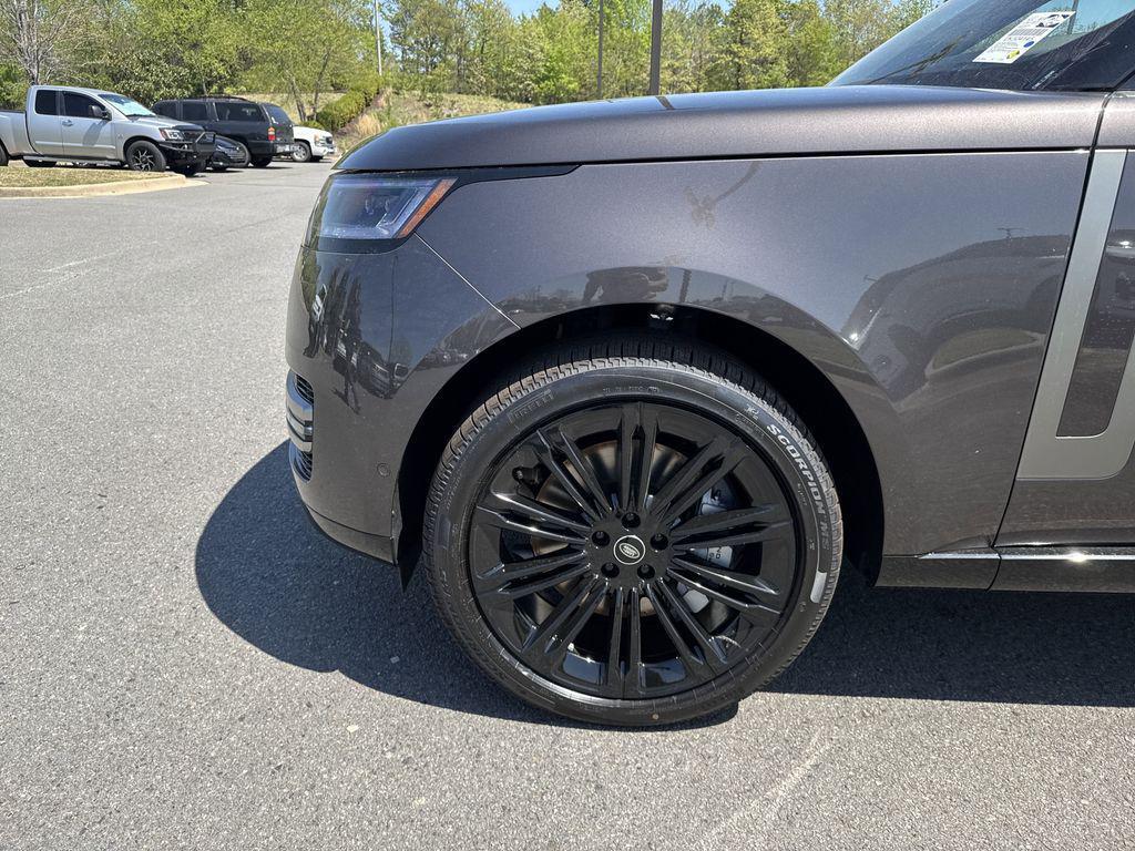 new 2025 Land Rover Range Rover car, priced at $145,555
