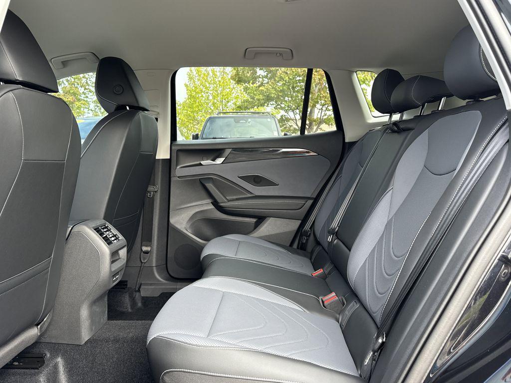 new 2025 Volkswagen Tiguan car, priced at $34,277