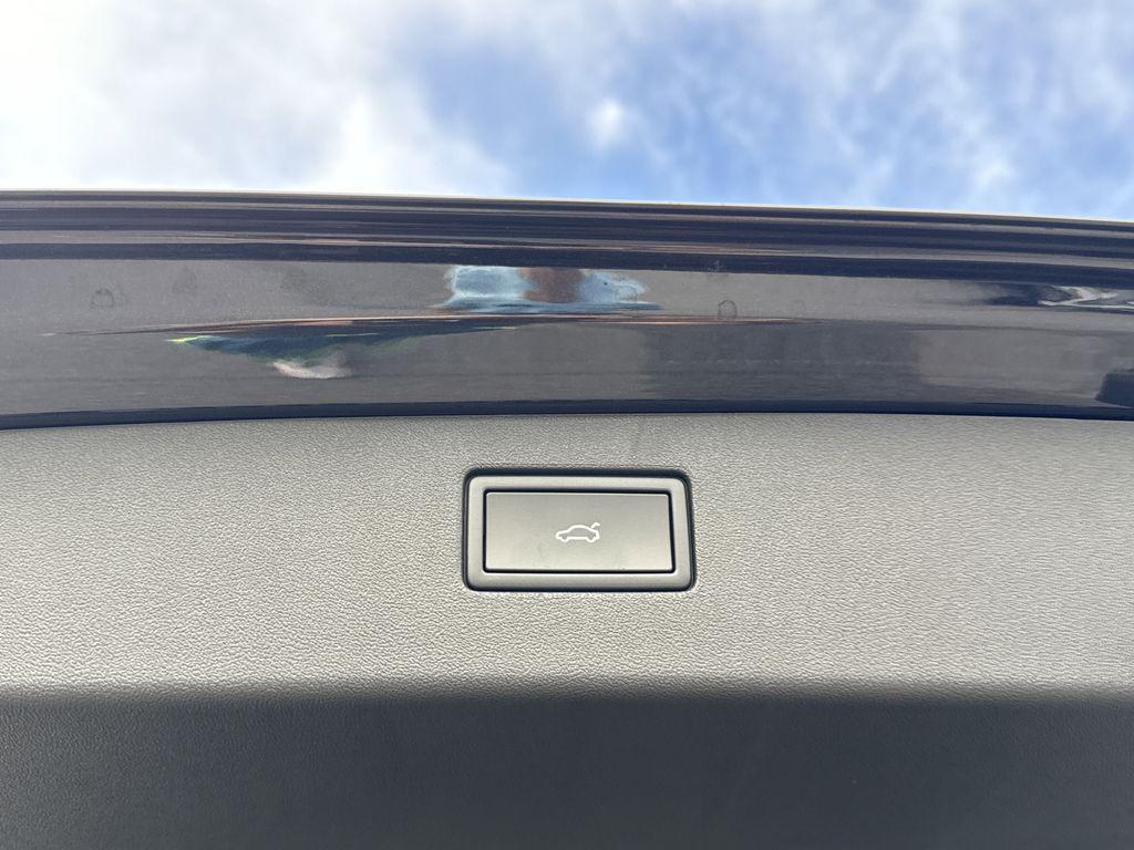 new 2025 Volkswagen Tiguan car, priced at $34,277