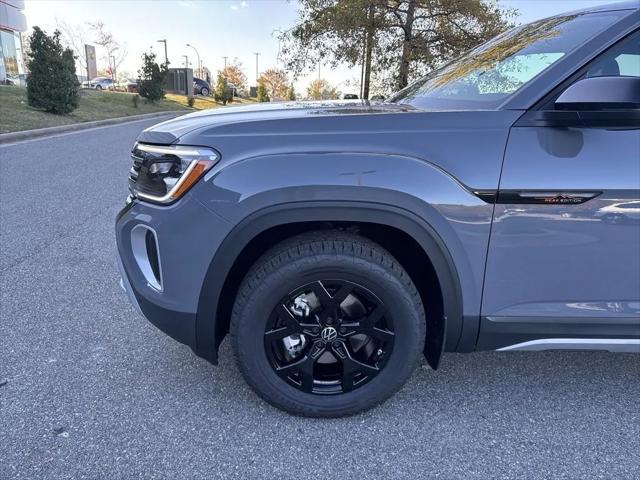 new 2025 Volkswagen Atlas car, priced at $45,841