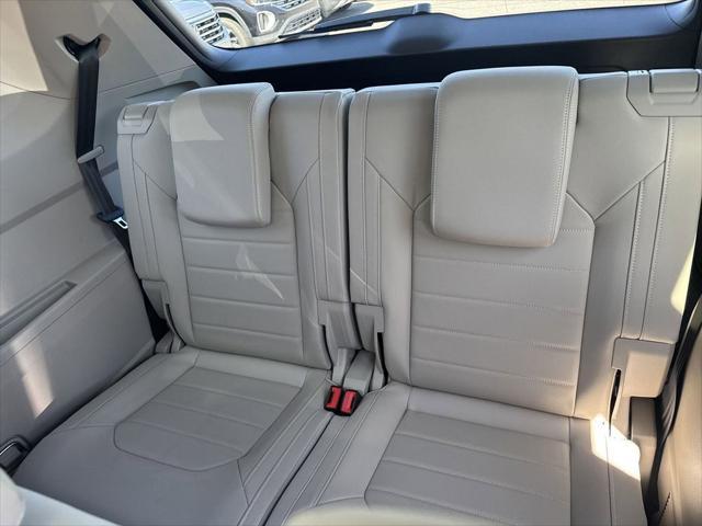 new 2025 Volkswagen Atlas car, priced at $46,572