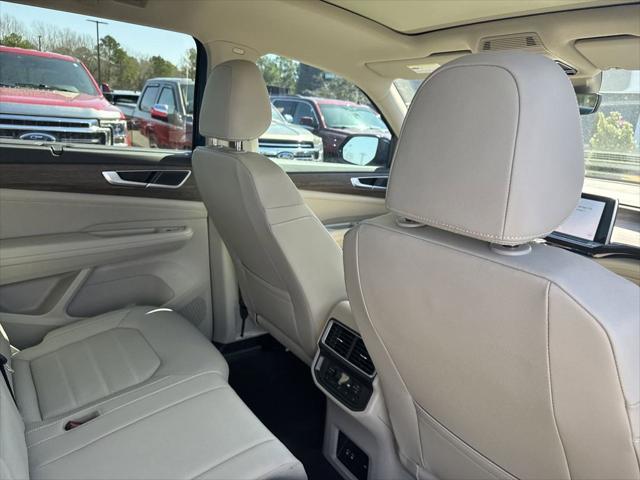 new 2025 Volkswagen Atlas car, priced at $46,572