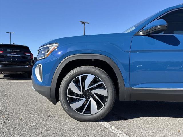 new 2025 Volkswagen Atlas car, priced at $47,072