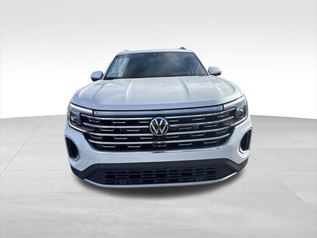 new 2025 Volkswagen Atlas car, priced at $47,009