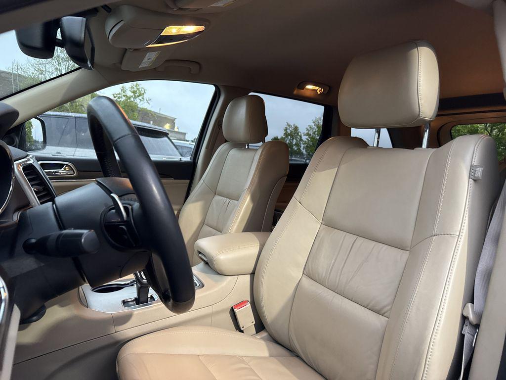 used 2015 Jeep Grand Cherokee car, priced at $15,850