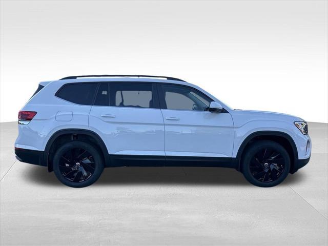 new 2024 Volkswagen Atlas car, priced at $39,365