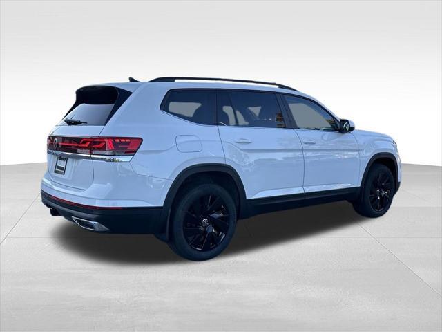 new 2024 Volkswagen Atlas car, priced at $39,365