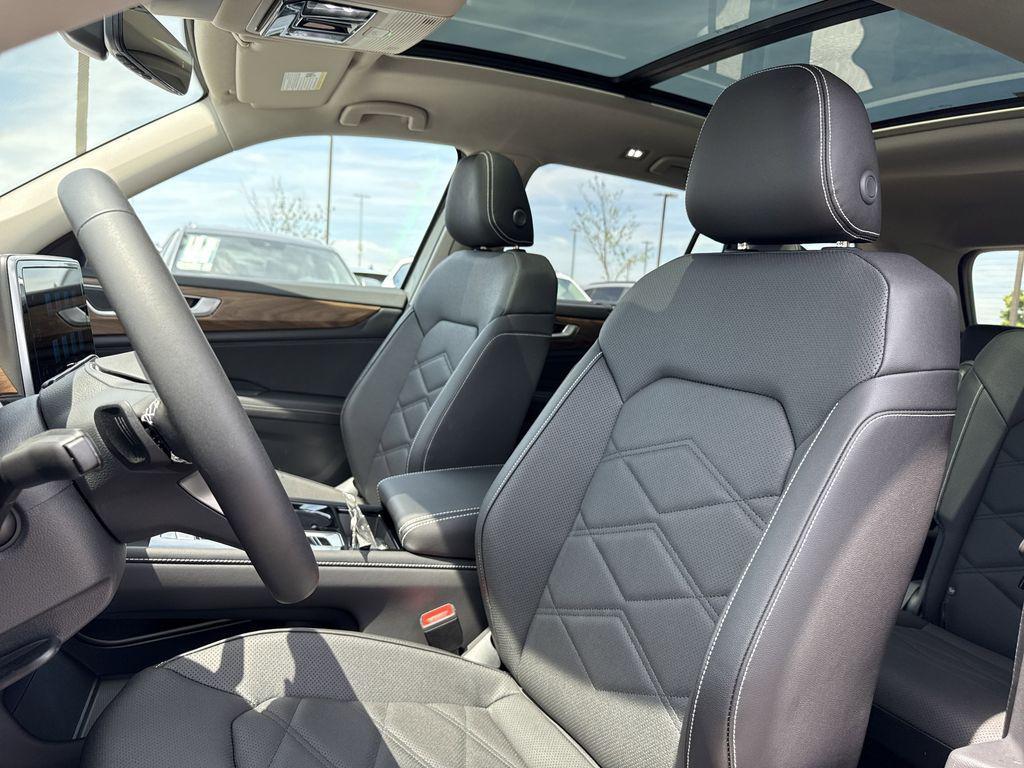 new 2026 Volkswagen Atlas car, priced at $49,181