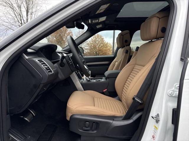 new 2025 Land Rover Discovery car, priced at $80,525