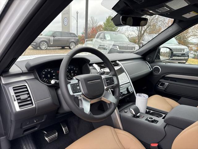 new 2025 Land Rover Discovery car, priced at $80,525