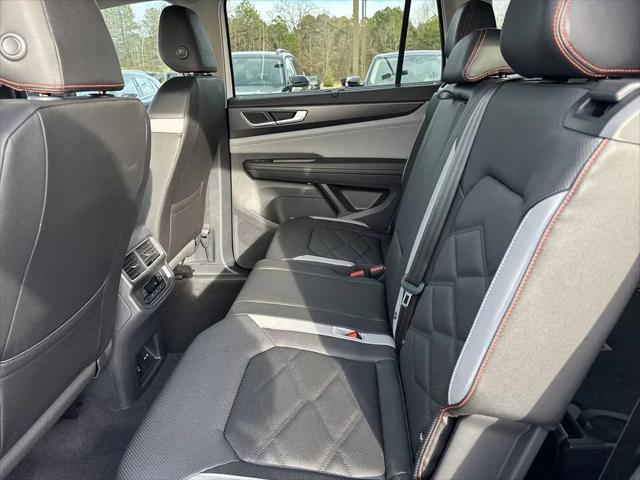 new 2025 Volkswagen Atlas car, priced at $44,904