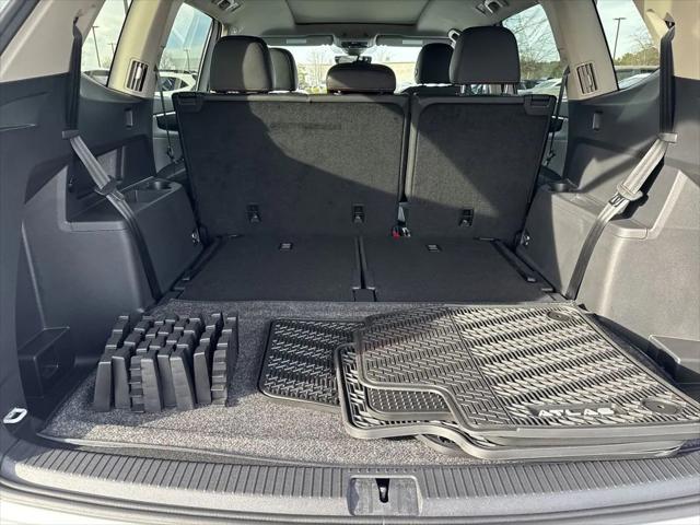 new 2025 Volkswagen Atlas car, priced at $44,904