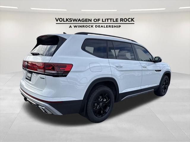new 2025 Volkswagen Atlas car, priced at $45,456