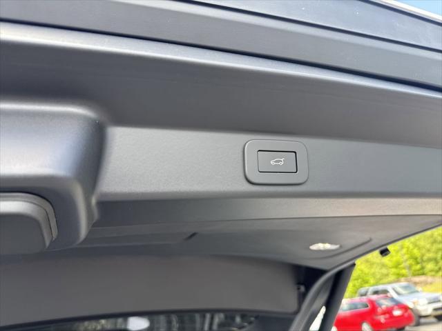 new 2025 Land Rover Range Rover Sport car, priced at $99,670