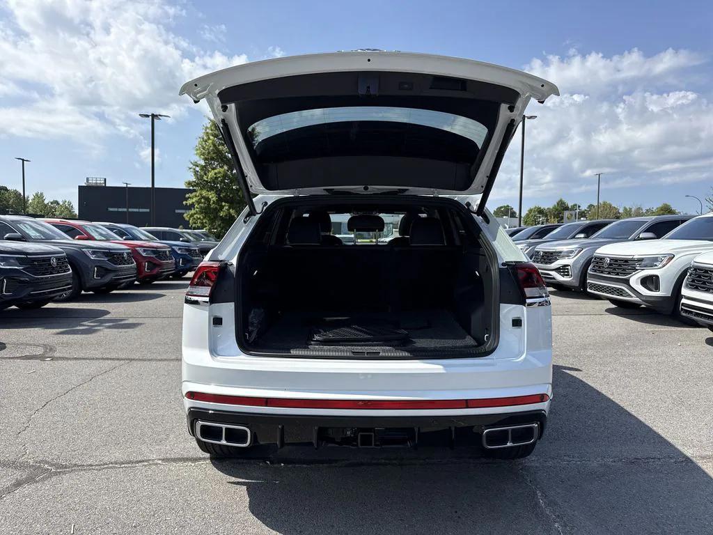 new 2025 Volkswagen Atlas Cross Sport car, priced at $52,372