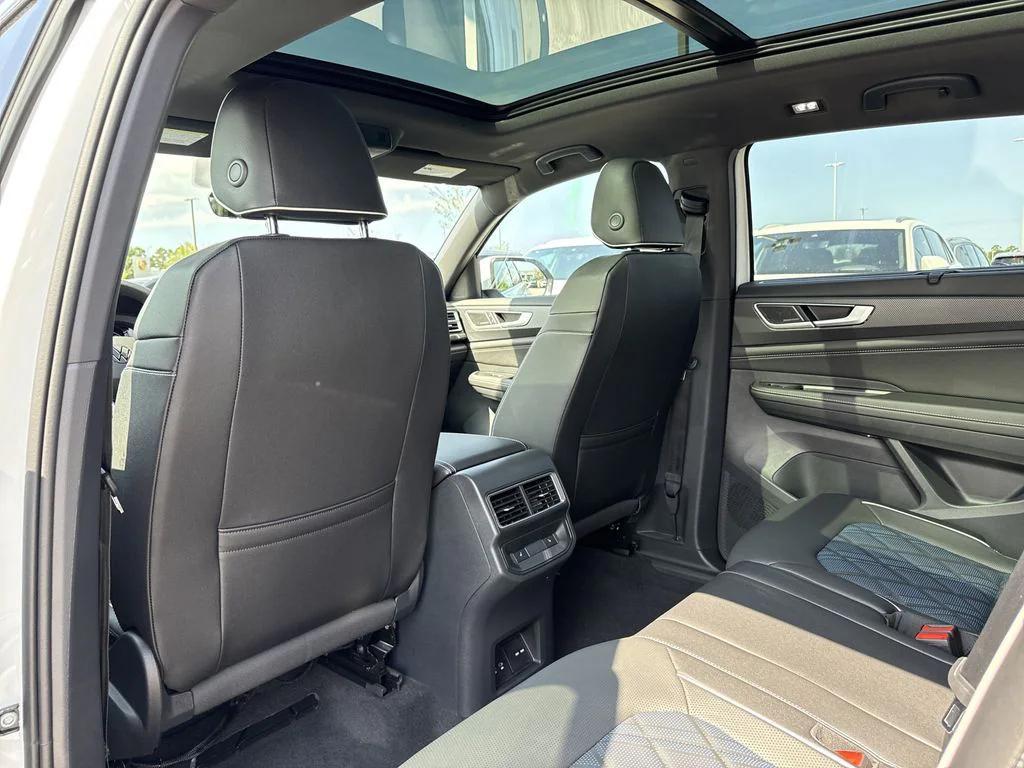 new 2025 Volkswagen Atlas Cross Sport car, priced at $52,372