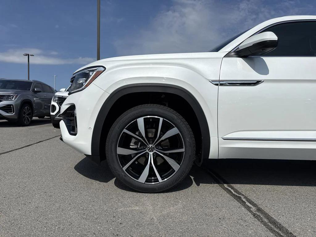 new 2025 Volkswagen Atlas Cross Sport car, priced at $52,372