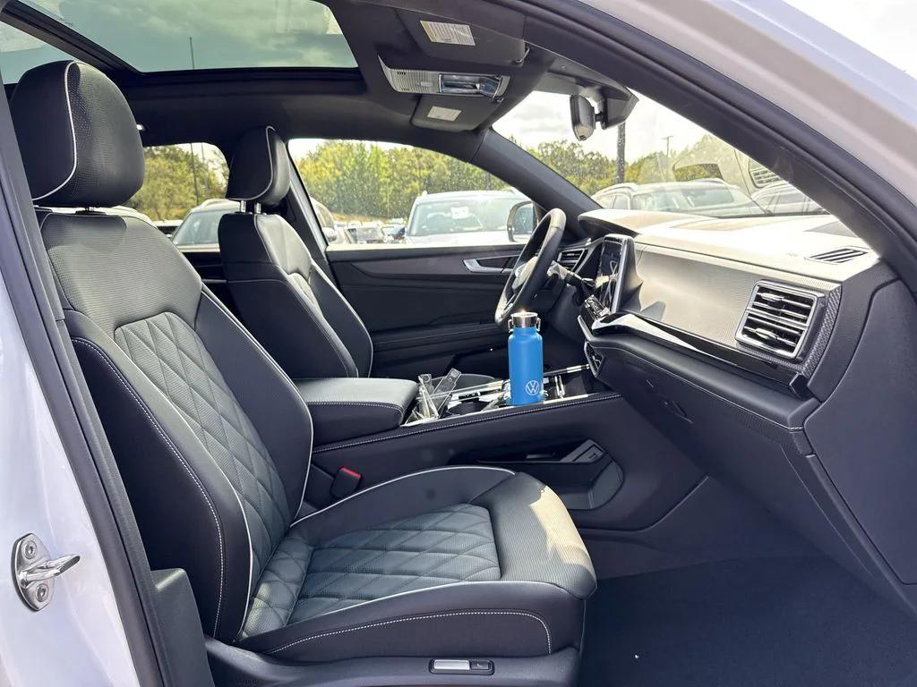 new 2025 Volkswagen Atlas Cross Sport car, priced at $52,372